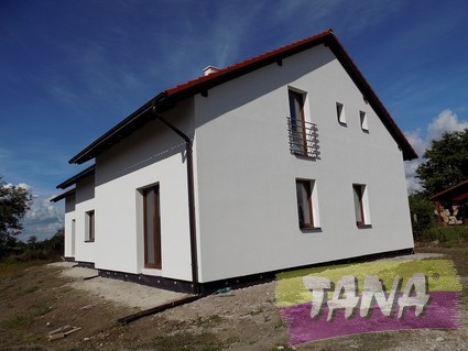 Prodej zděného domu, rozděleného do tří bytových jednotek, v obci Všechlapy, okr. Nymburk - Fotka 4