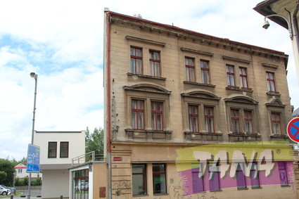 Prodej městského  domu s bytovými a nebytovými prostory  v centru  města Turnov 