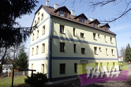 Nabízíme k prodeji bytový dům s osmi bytovými jednotkami a extra stavební parcelou v Liberci - Vesec - Fotka 1