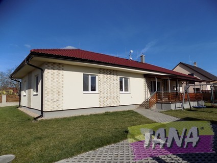Prodej rodinného domu v obci Křečkov, okr. Nymburk. - Fotka 1