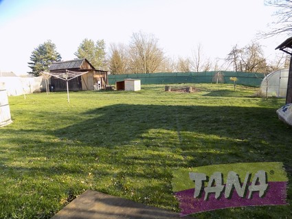 Prodej pozemkové parcely vhodné k výstavbě rodinného domu v obci Chlumec nad Cidlinou.  - Fotka 3