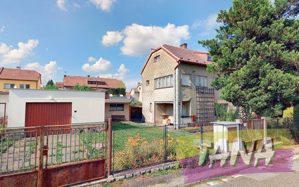 Prodej řadového RD s garáží a zahradou ve Dvoře Králové n/L - Fotka 2