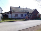 RD se zahradou, garáží a kolnami v obci Stračov