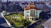 Nabízíme k prodeji krásnou prvorepublikovou vilu  – bytový dům na Hanspaulce v Praze 6 – Dejvicích.