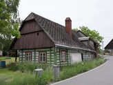 Poloroubená chalupa se zahradou v Borovnici